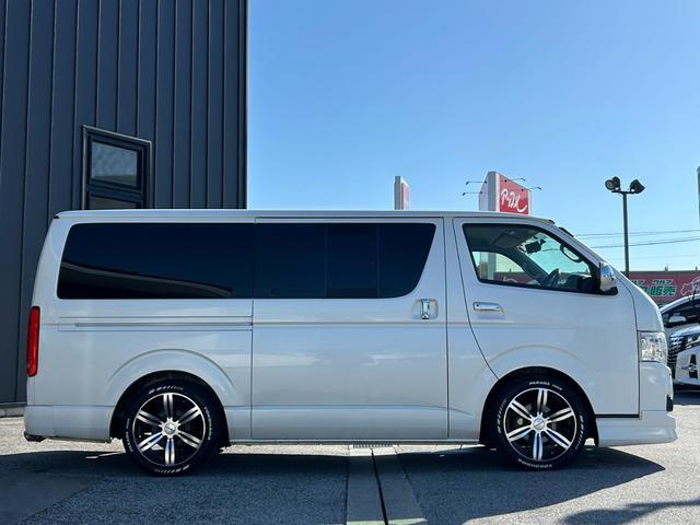レジアスエースバン