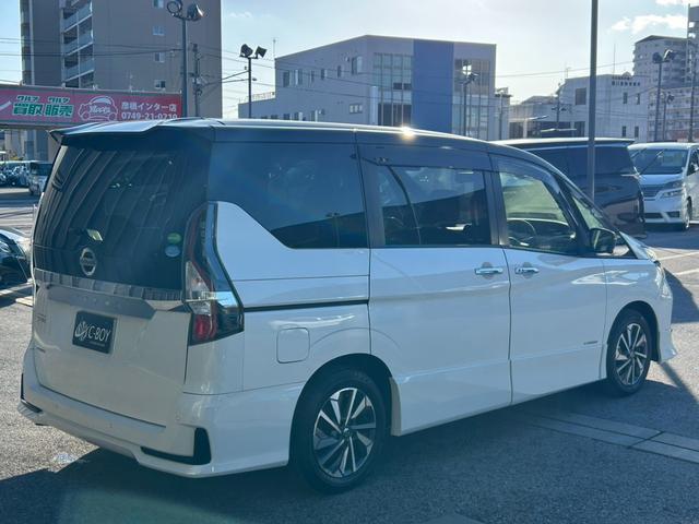 セレナ