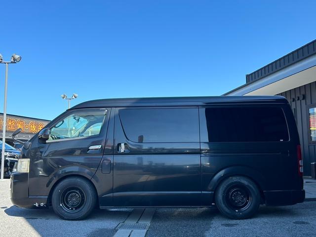 ハイエースバン